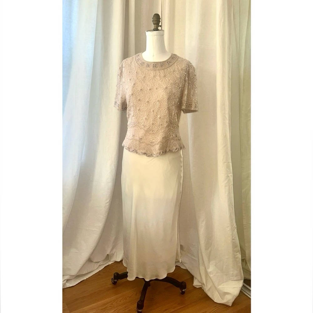 Adrianna Papel Embroidered Blouse - Picture 5 of 12